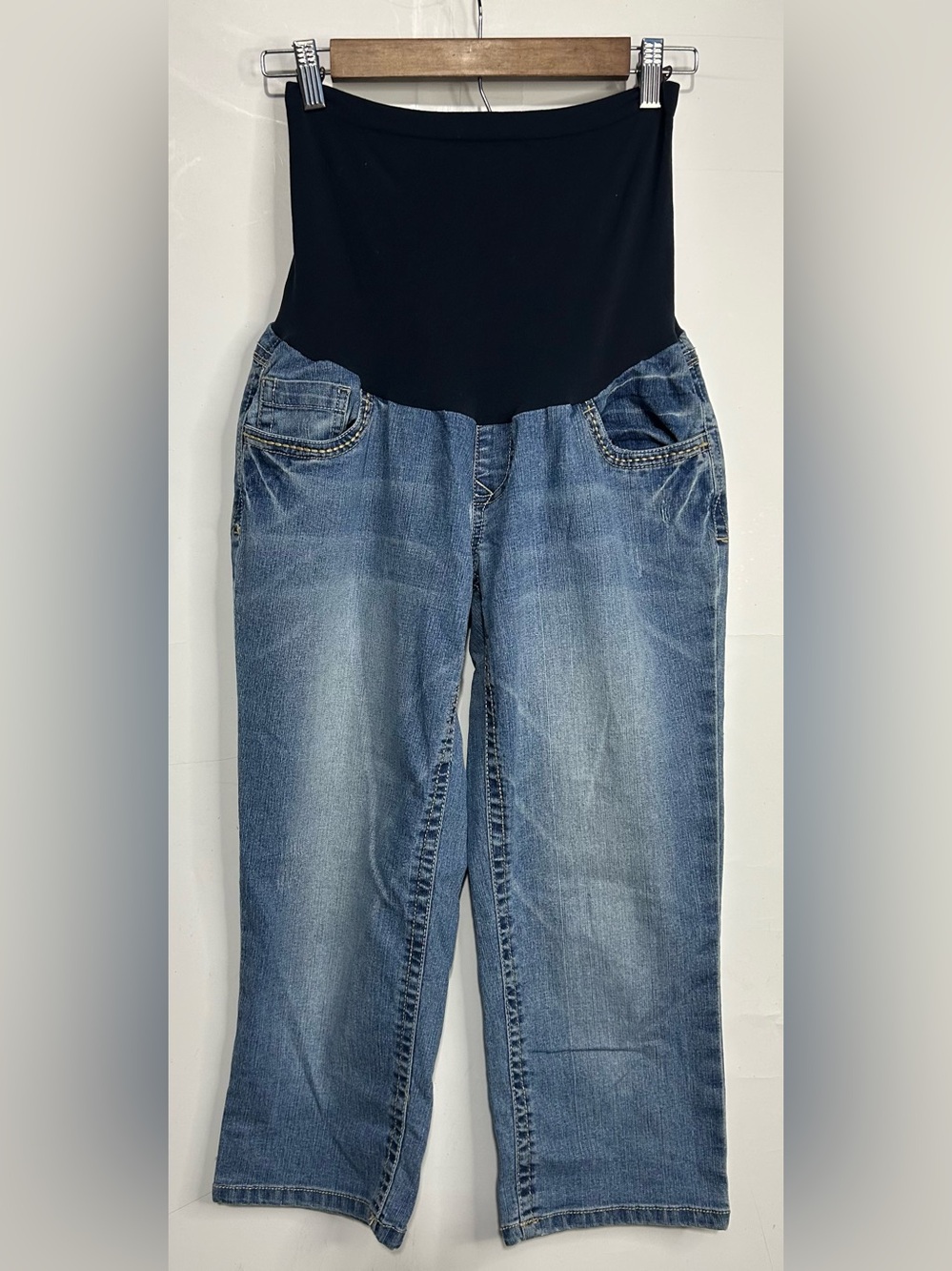5 for $25🔥Oh Baby by Motherhood Cropped Maternity Jeans‎ Medium